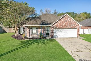 16369 W Great Oak Ct, Prairieville, LA 70769