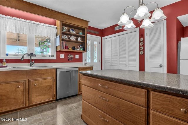 1701 Stanbury Road SW, Supply, NC 28462