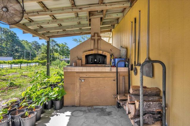 1701 Stanbury Road SW, Supply, NC 28462