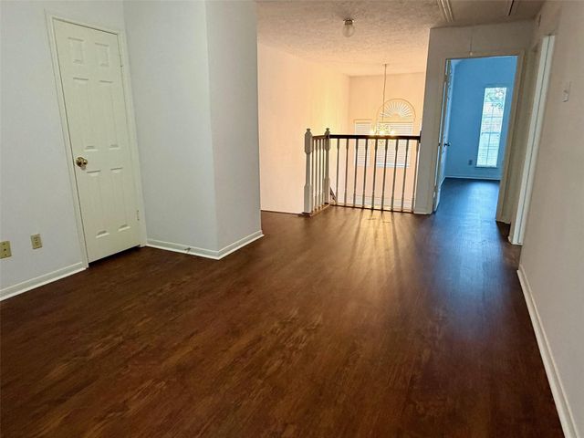 2226 Mill Creek Drive, Sugar Land, TX 77478