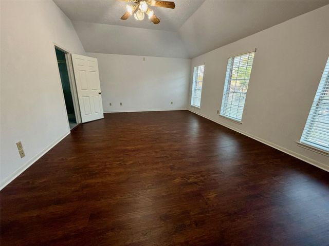 2226 Mill Creek Drive, Sugar Land, TX 77478