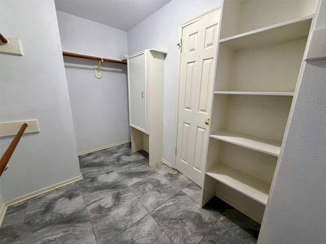 2226 Mill Creek Drive, Sugar Land, TX 77478