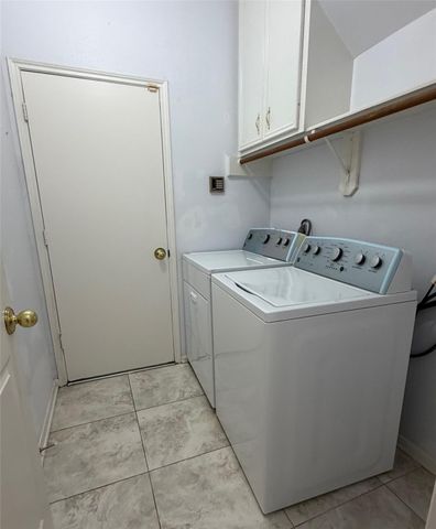 2226 Mill Creek Drive, Sugar Land, TX 77478