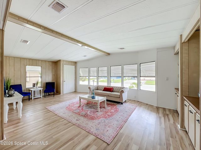 1945 Live Oak Street NE, Palm Bay, FL 32905