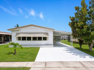 1945 Live Oak Street NE, Palm Bay, FL 32905