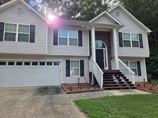 3975 Crestwater Lane, Snellville, GA 30039