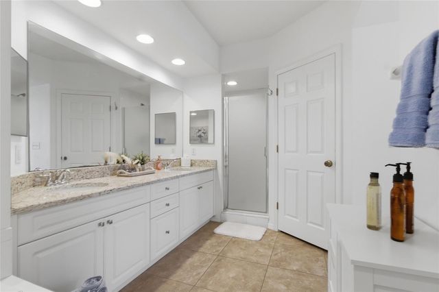 960 STARKEY ROAD 3106, Largo, FL 33771
