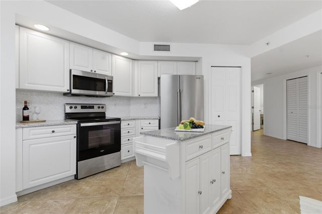 960 STARKEY ROAD 3106, Largo, FL 33771
