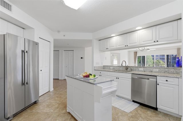 960 STARKEY ROAD 3106, Largo, FL 33771