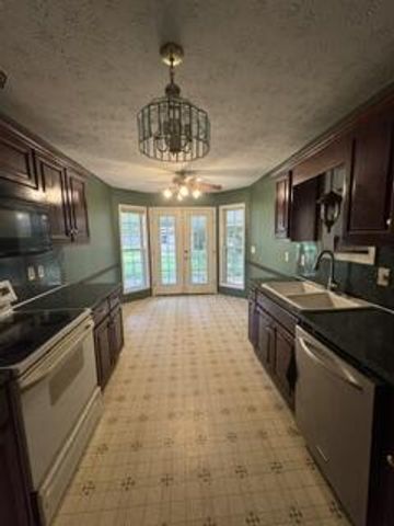 46 Lee Road 0235, Phenix City, AL 36870