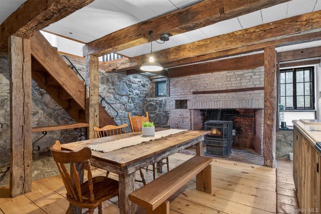 114 Newport Bridge Road, Warwick, NY 10990