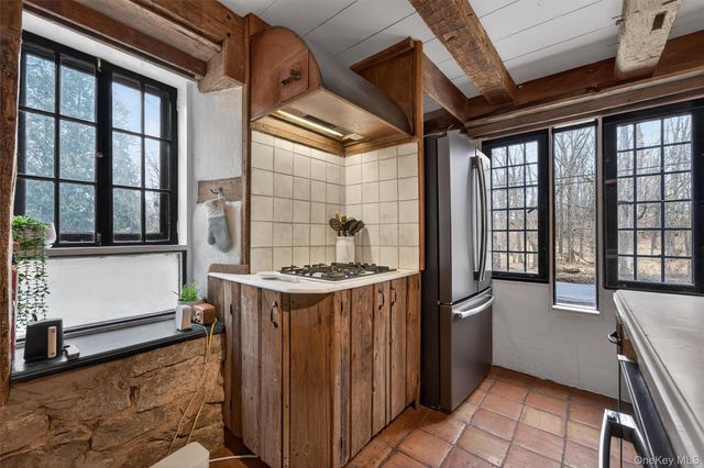 114 Newport Bridge Road, Warwick, NY 10990