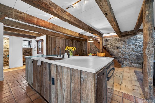 114 Newport Bridge Road, Warwick, NY 10990