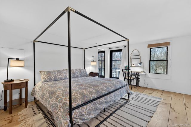 114 Newport Bridge Road, Warwick, NY 10990