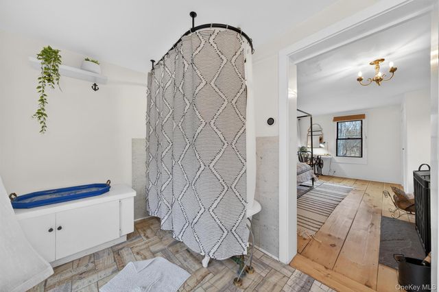 114 Newport Bridge Road, Warwick, NY 10990