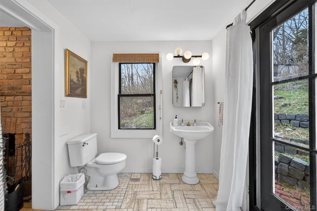 114 Newport Bridge Road, Warwick, NY 10990