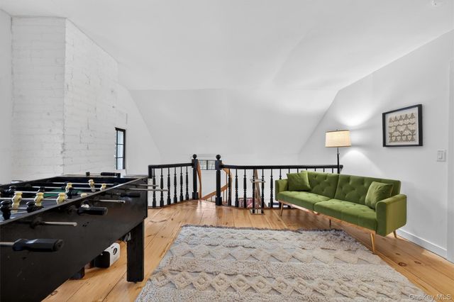 114 Newport Bridge Road, Warwick, NY 10990