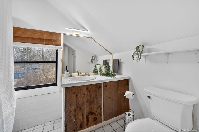 114 Newport Bridge Road, Warwick, NY 10990