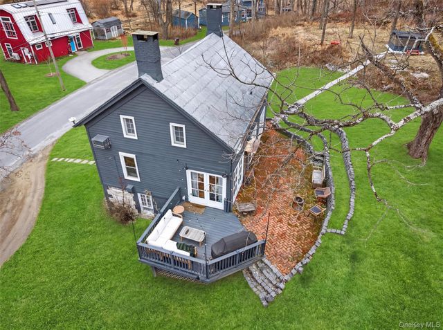 114 Newport Bridge Road, Warwick, NY 10990