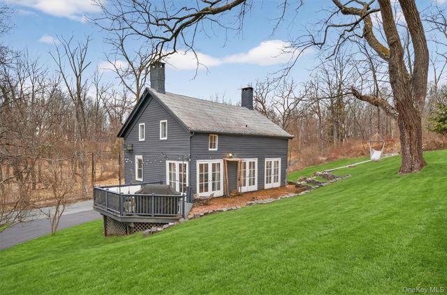 114 Newport Bridge Road, Warwick, NY 10990