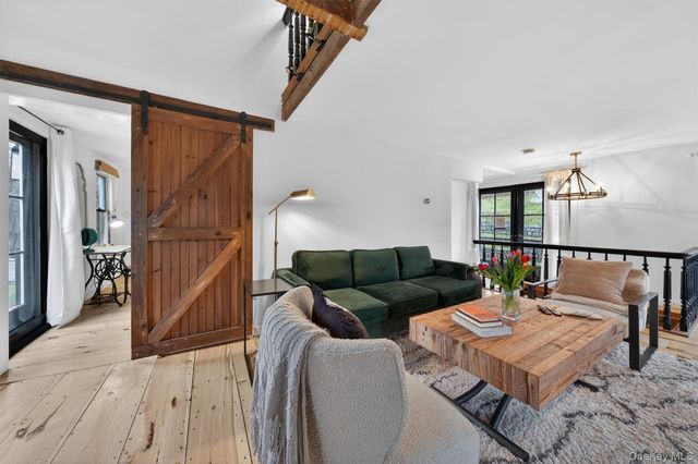 114 Newport Bridge Road, Warwick, NY 10990