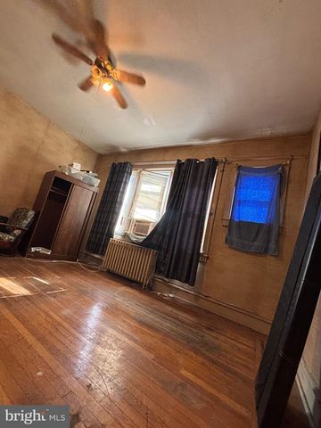1266 MAGNOLIA AVE, Camden, NJ 08103