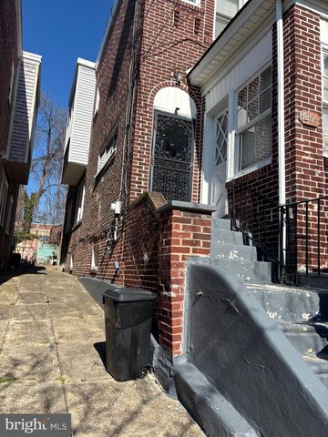 1266 MAGNOLIA AVE, Camden, NJ 08103