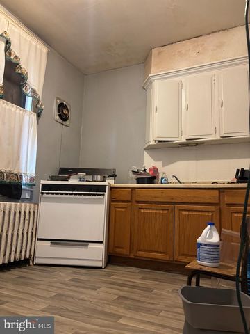 1266 MAGNOLIA AVE, Camden, NJ 08103