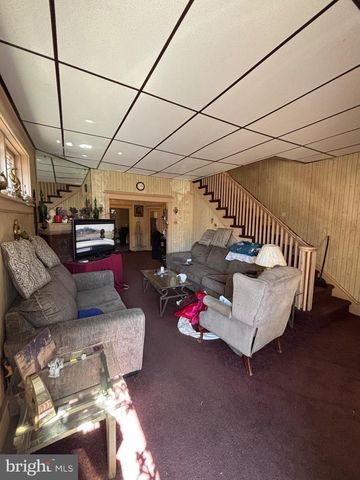 1266 MAGNOLIA AVE, Camden, NJ 08103