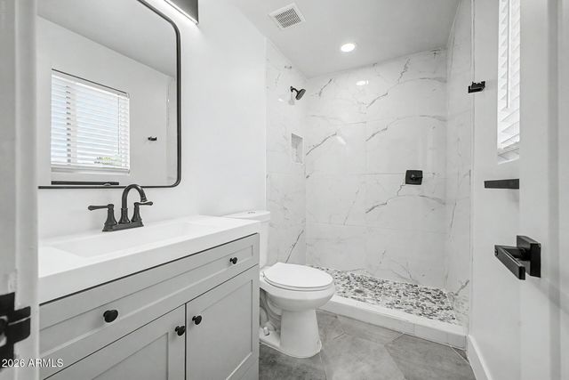 8601 E ROANOKE Avenue, Scottsdale, AZ 85257