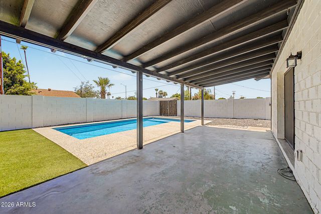 8601 E ROANOKE Avenue, Scottsdale, AZ 85257