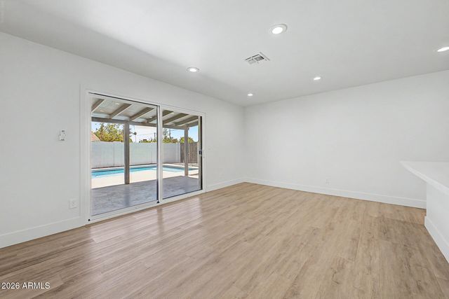 8601 E ROANOKE Avenue, Scottsdale, AZ 85257