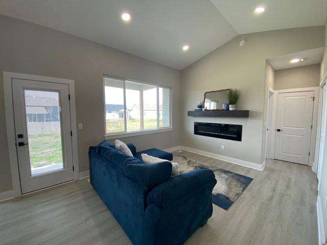 715 N Wakefield Ave, Valley Center, KS 67147