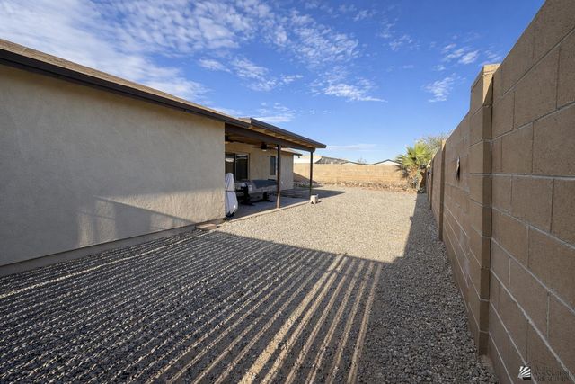 10123 S Typhoon Ave, Yuma, AZ 85365