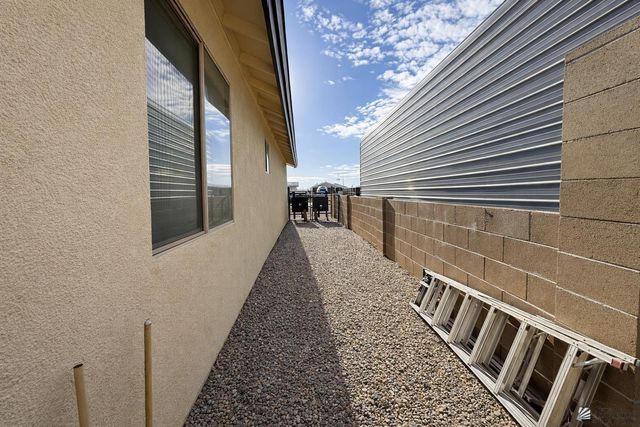 10123 S Typhoon Ave, Yuma, AZ 85365