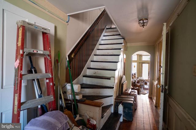 869 N HOWARD ST, Baltimore, MD 21201