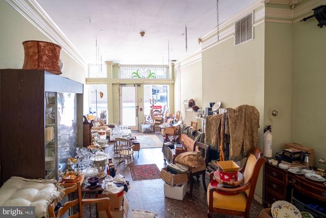 869 N HOWARD ST, Baltimore, MD 21201