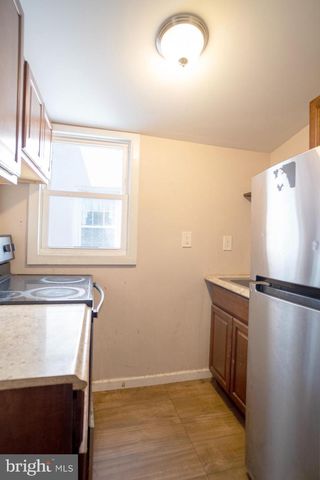 869 N HOWARD ST, Baltimore, MD 21201