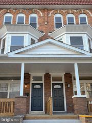 35 COLONIAL AVE, Trenton, NJ 08618