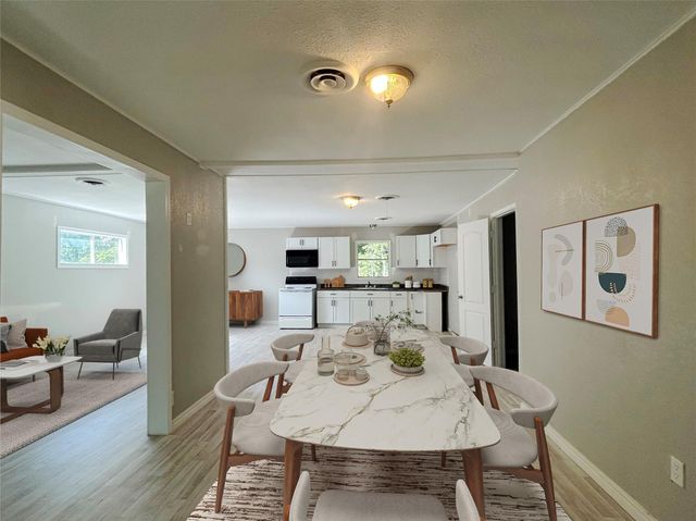 602 Bluebonnet Drive, La Marque, TX 77568