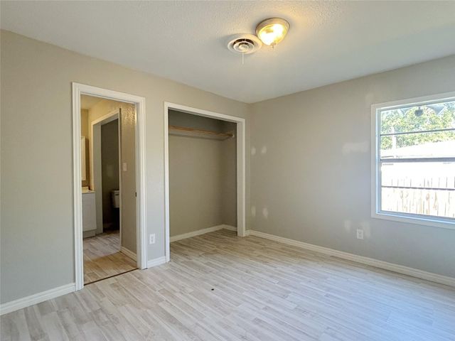 602 Bluebonnet Drive, La Marque, TX 77568