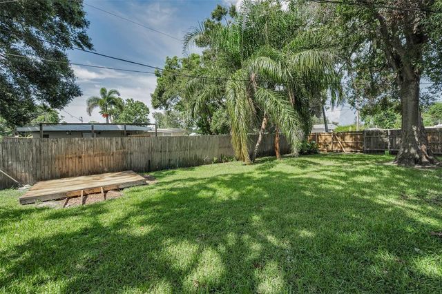 10415 110TH AVENUE, Largo, FL 33773