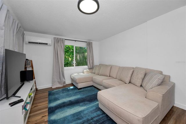 10415 110TH AVENUE, Largo, FL 33773