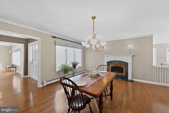 117 CREAMERY RD, Elverson, PA 19520