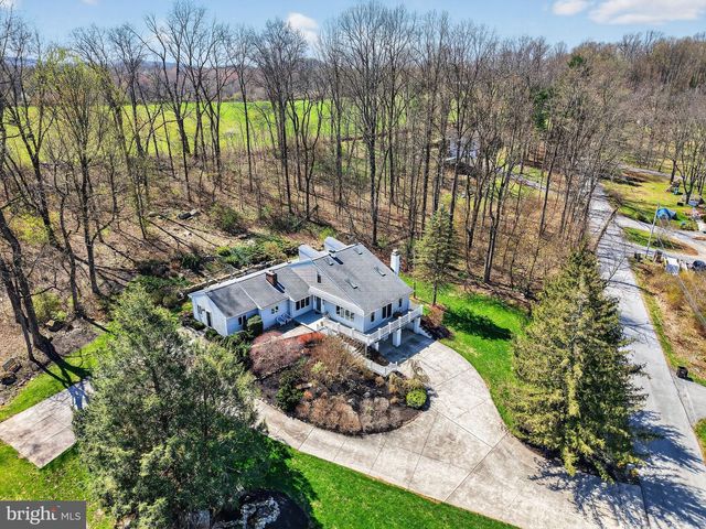 117 CREAMERY RD, Elverson, PA 19520