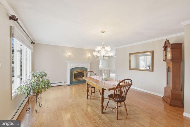 117 CREAMERY RD, Elverson, PA 19520