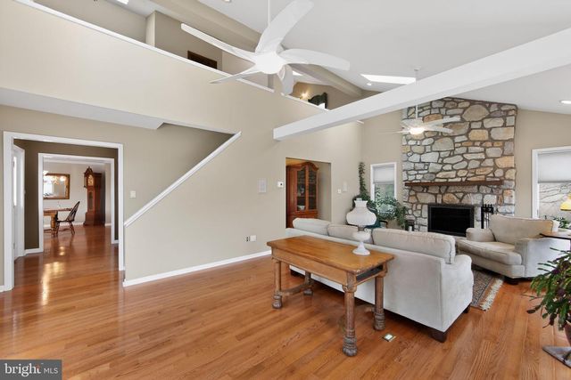 117 CREAMERY RD, Elverson, PA 19520