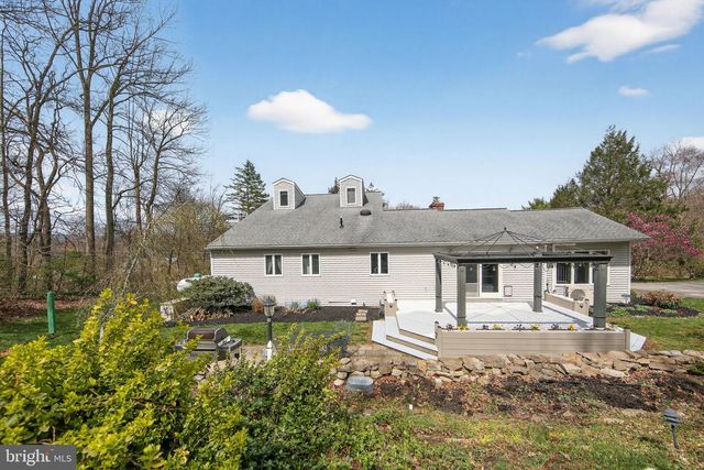 117 CREAMERY RD, Elverson, PA 19520