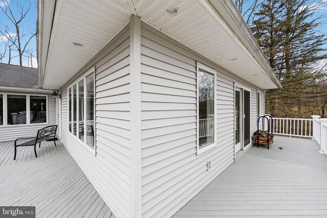 117 CREAMERY RD, Elverson, PA 19520