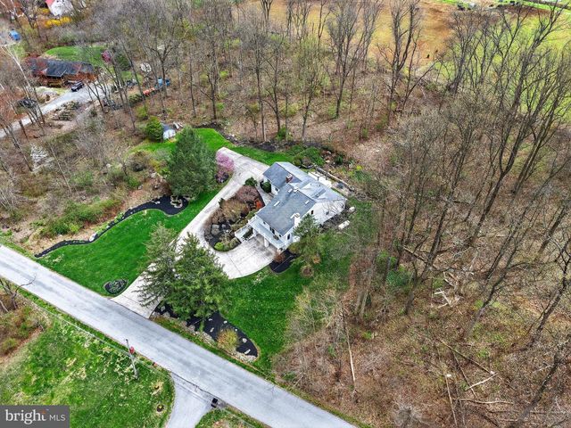 117 CREAMERY RD, Elverson, PA 19520